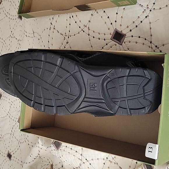 Men's size 13 sandals black - Picture 3 of 3